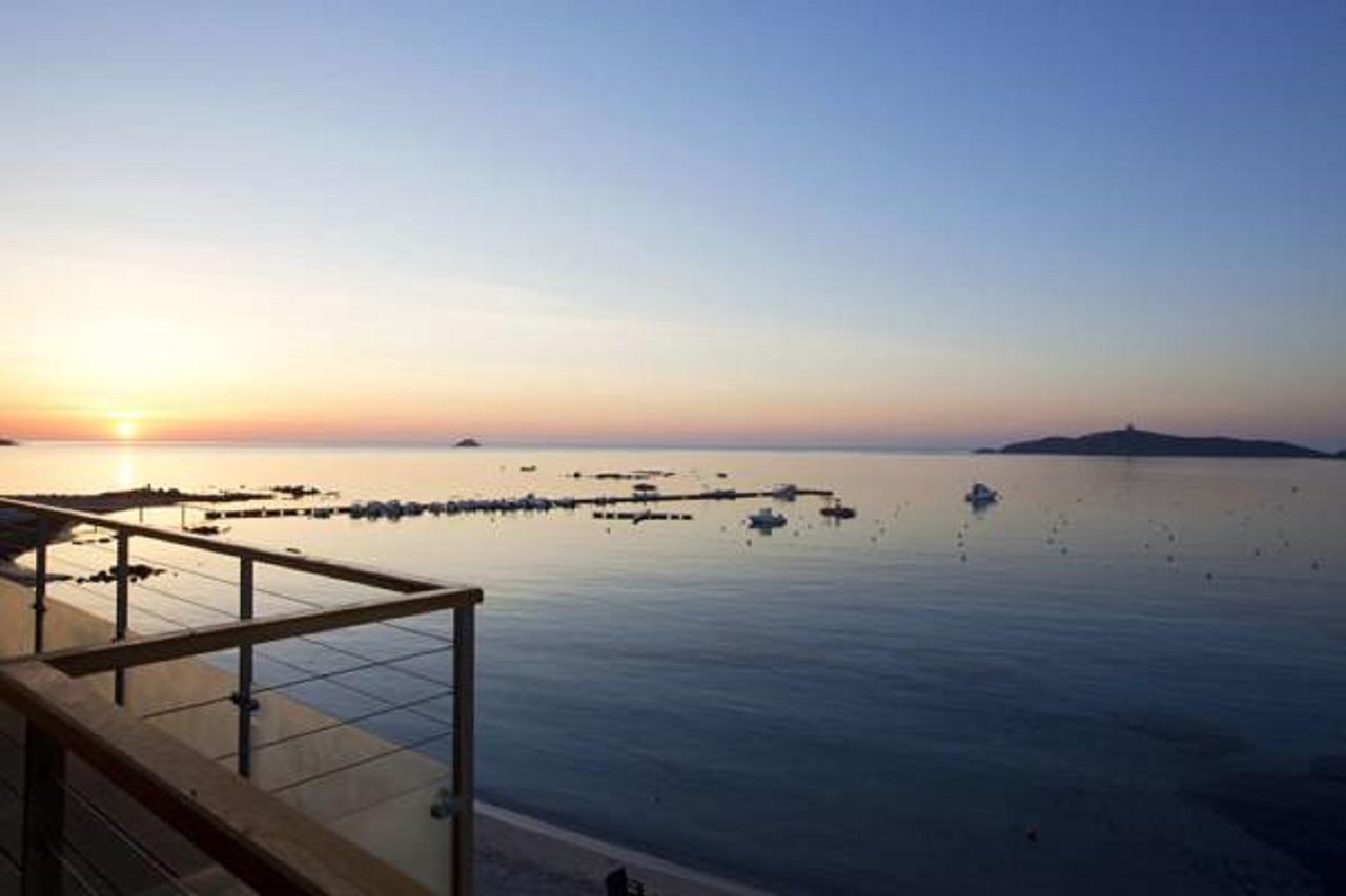 Le Pinarello Hotel Sainte-Lucie de Porto-Vecchio ภายนอก รูปภาพ